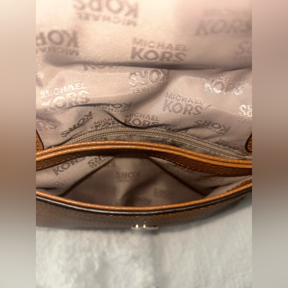 never used Michael Kors Brown Leather Handbag - Picture 7 of 10
